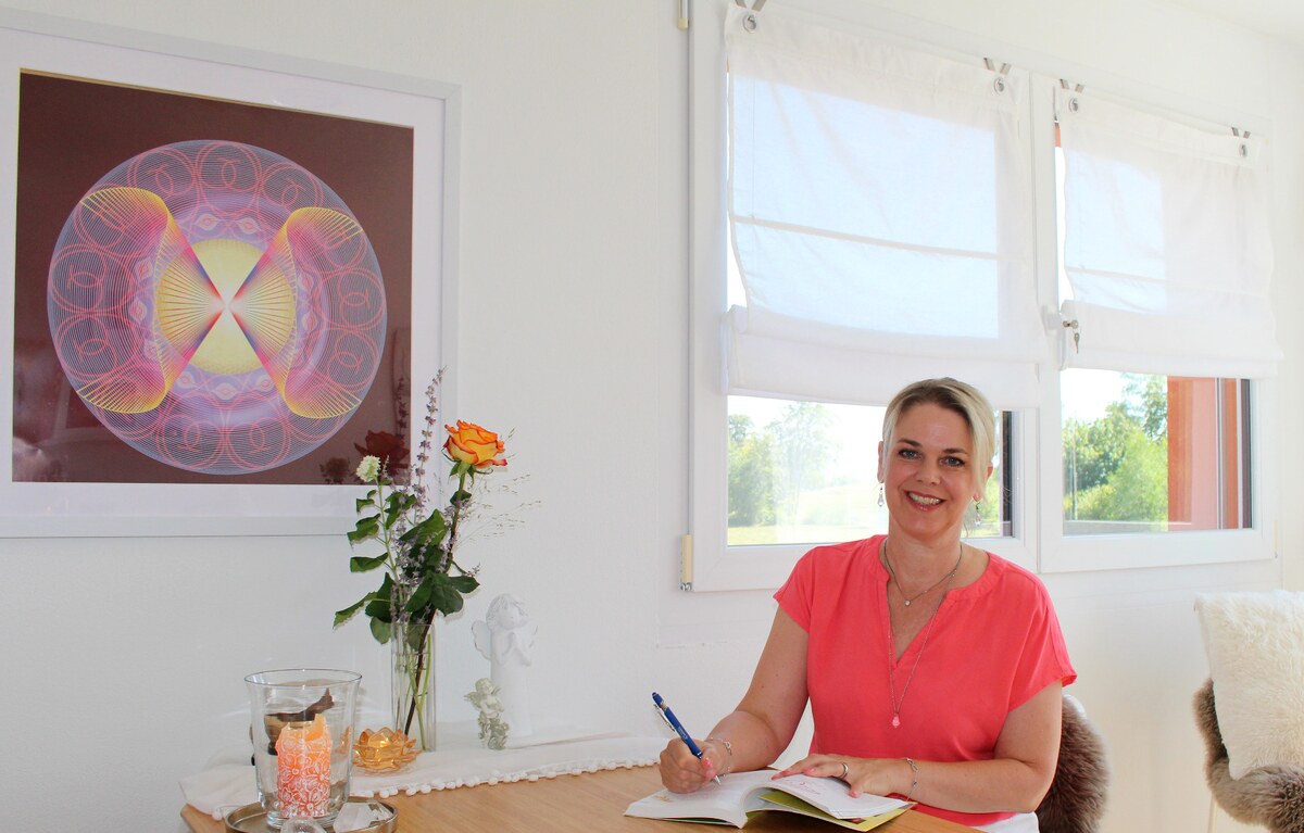 Mara Kuschel in ihrer Praxis